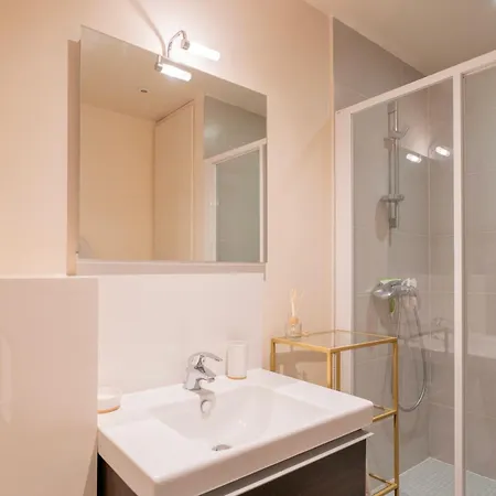 Chic Monceau Retreat * Paris