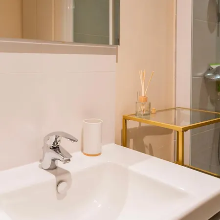 Chic Monceau Retreat Appartamento